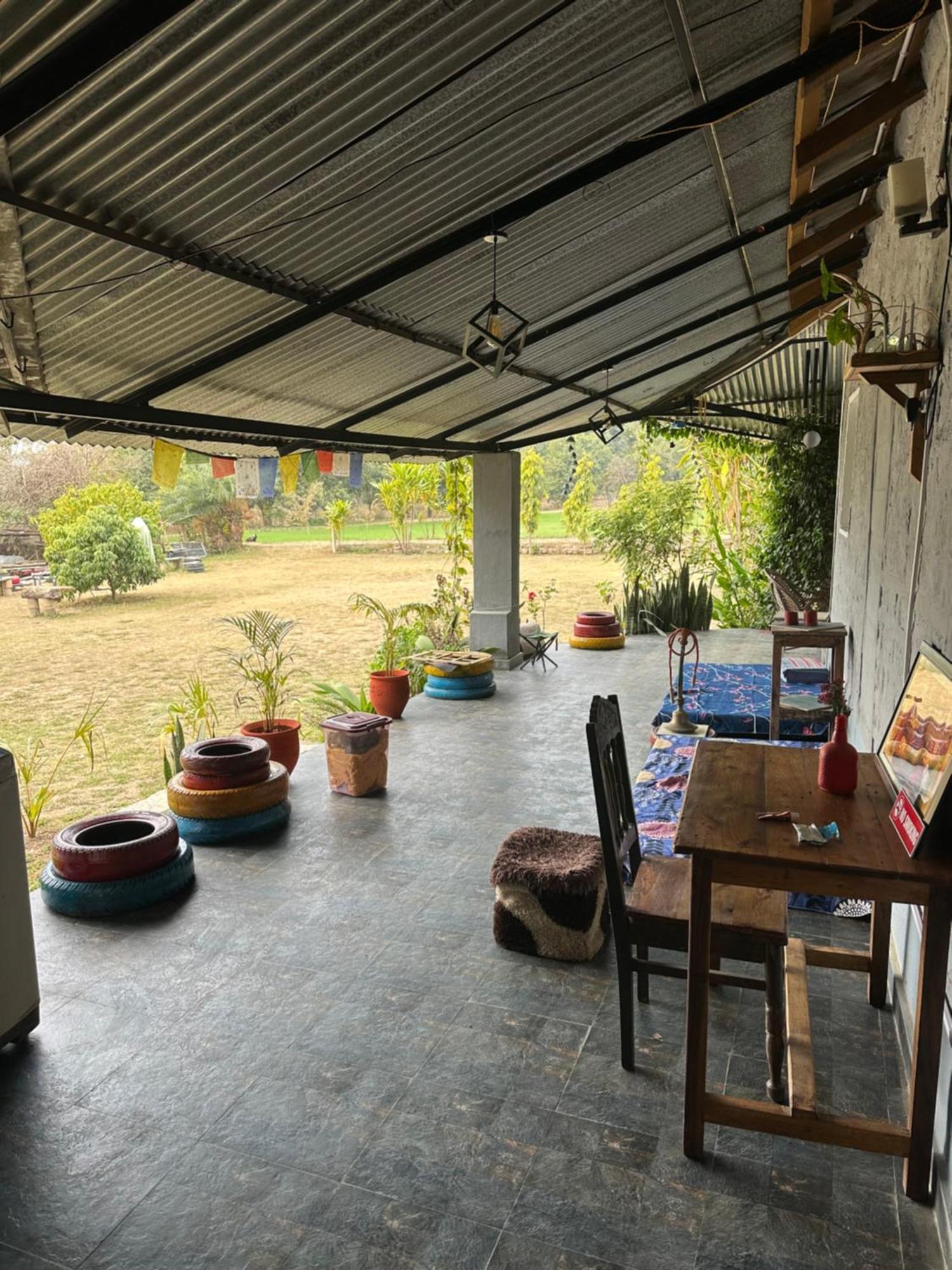 Ostello Dreamwoods A Travellers Farm Dharamshala Esterno foto