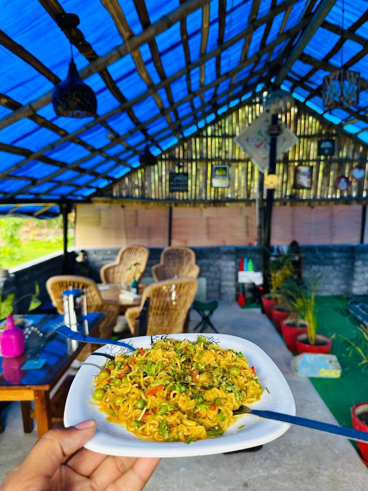 Ostello Dreamwoods A Travellers Farm Dharamshala Esterno foto