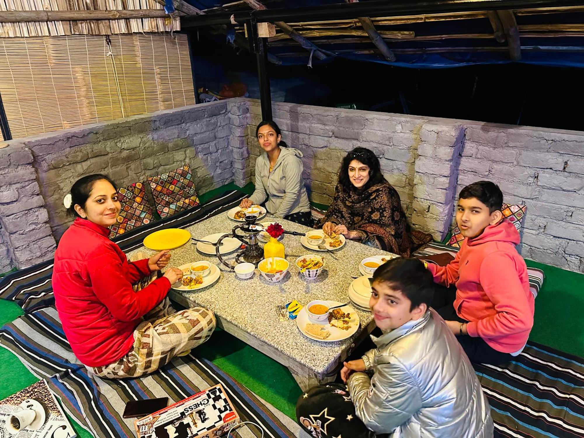 Ostello Dreamwoods A Travellers Farm Dharamshala Esterno foto