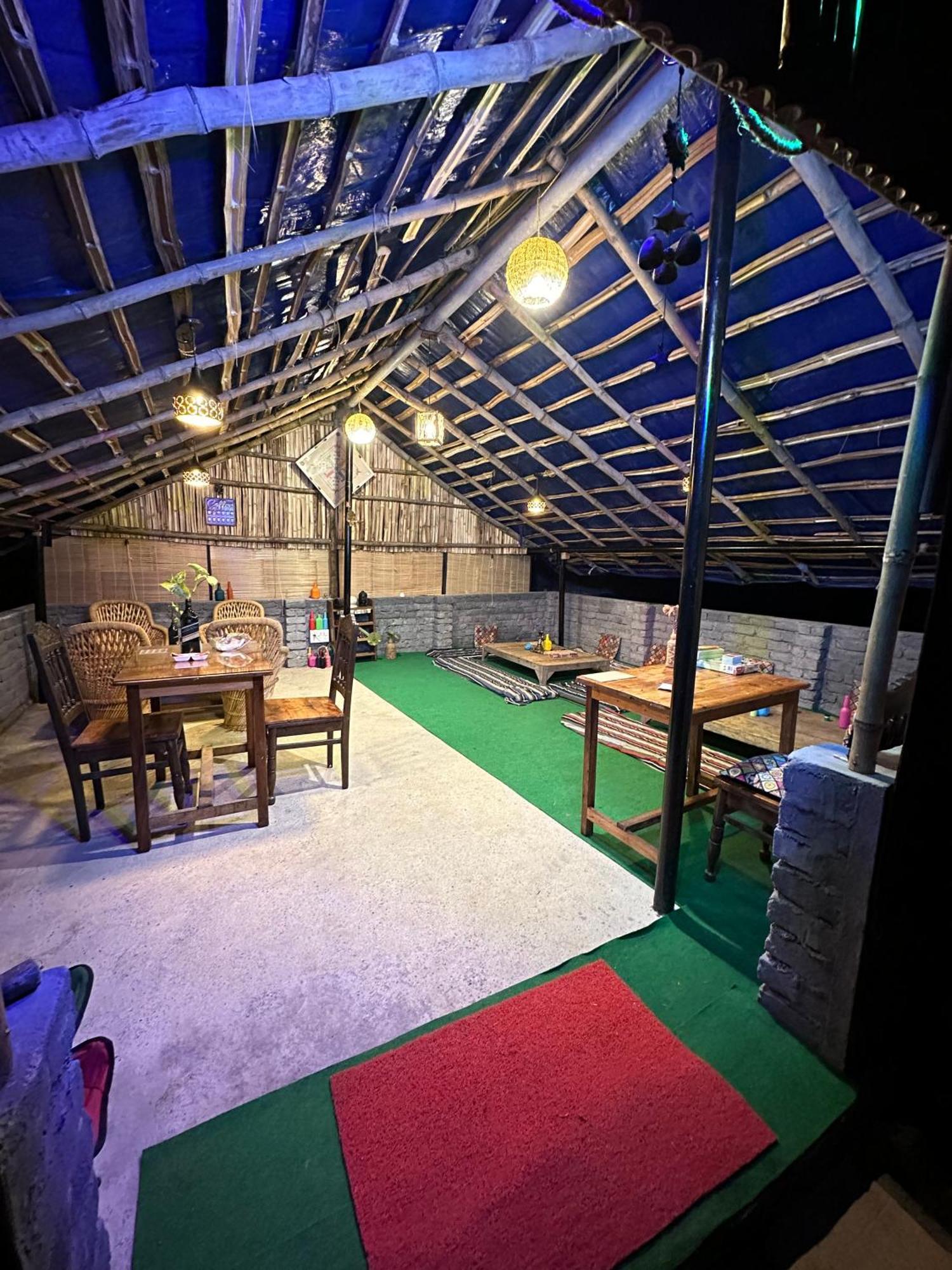 Ostello Dreamwoods A Travellers Farm Dharamshala Esterno foto