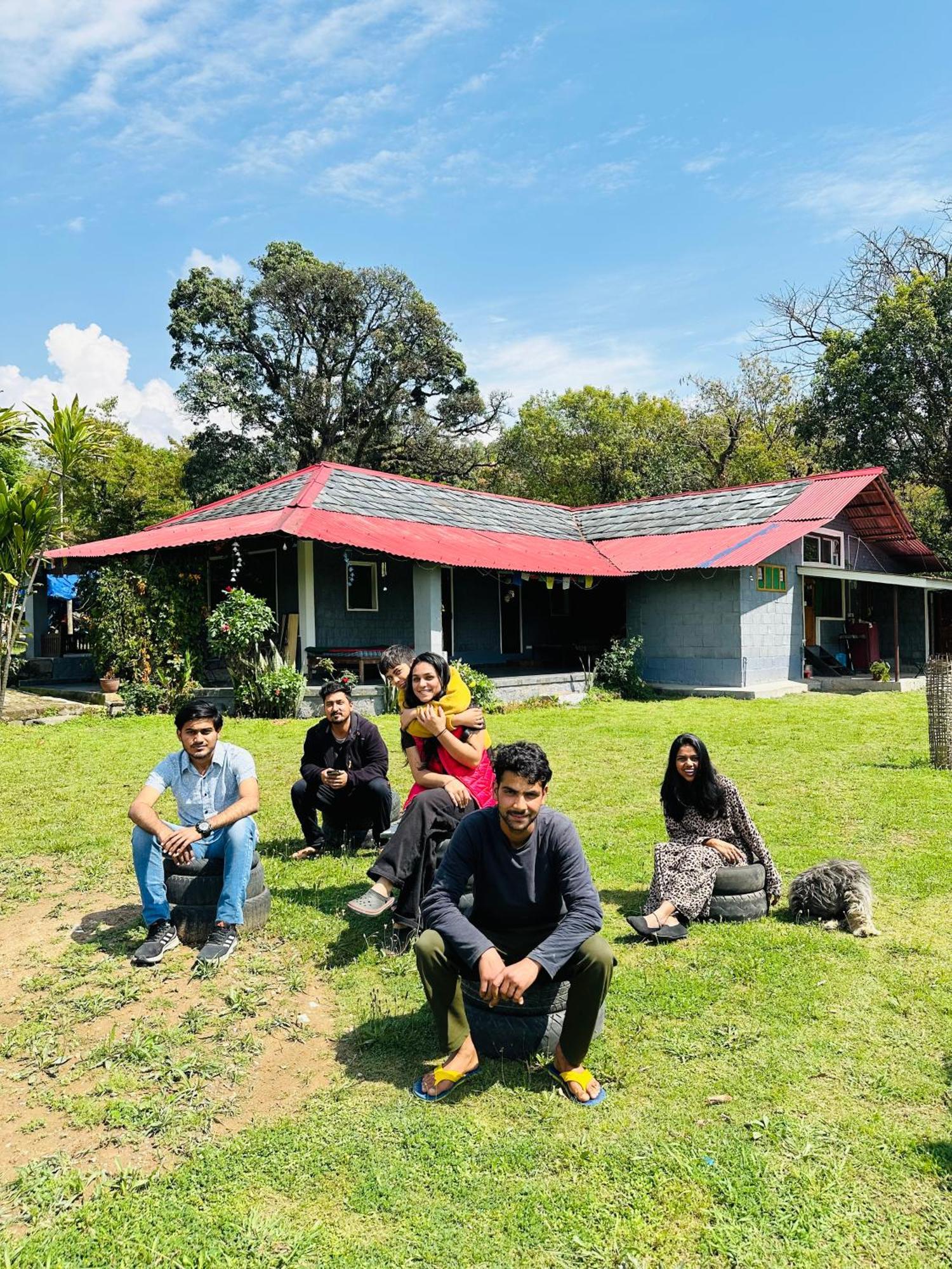 Ostello Dreamwoods A Travellers Farm Dharamshala Esterno foto